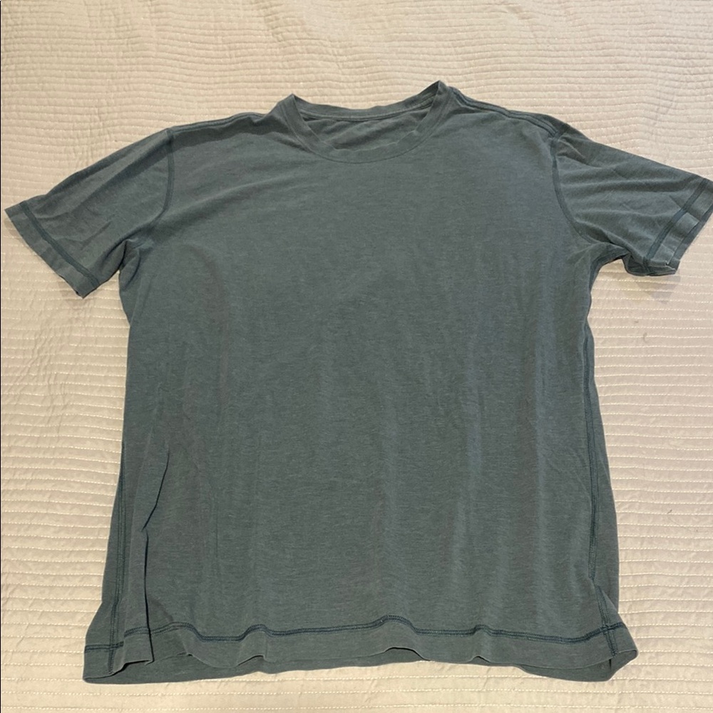 Lululemon Men's T-Shirt